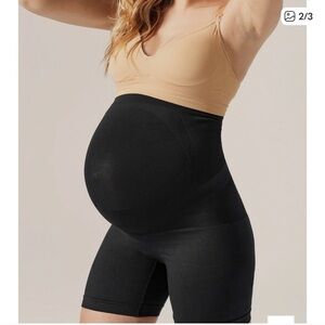 NWT! Blanqi everyday maternity girl short size large